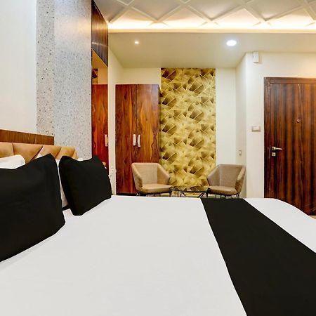 Hotel O Krishna Greens Kanpur Buitenkant foto