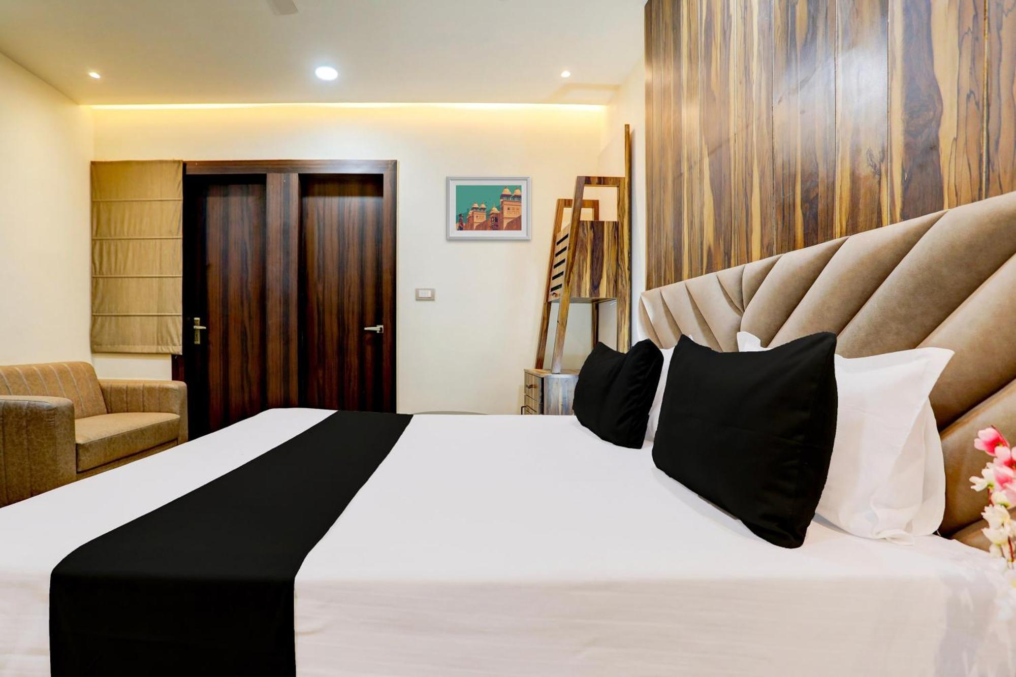 Hotel O Krishna Greens Kanpur Buitenkant foto