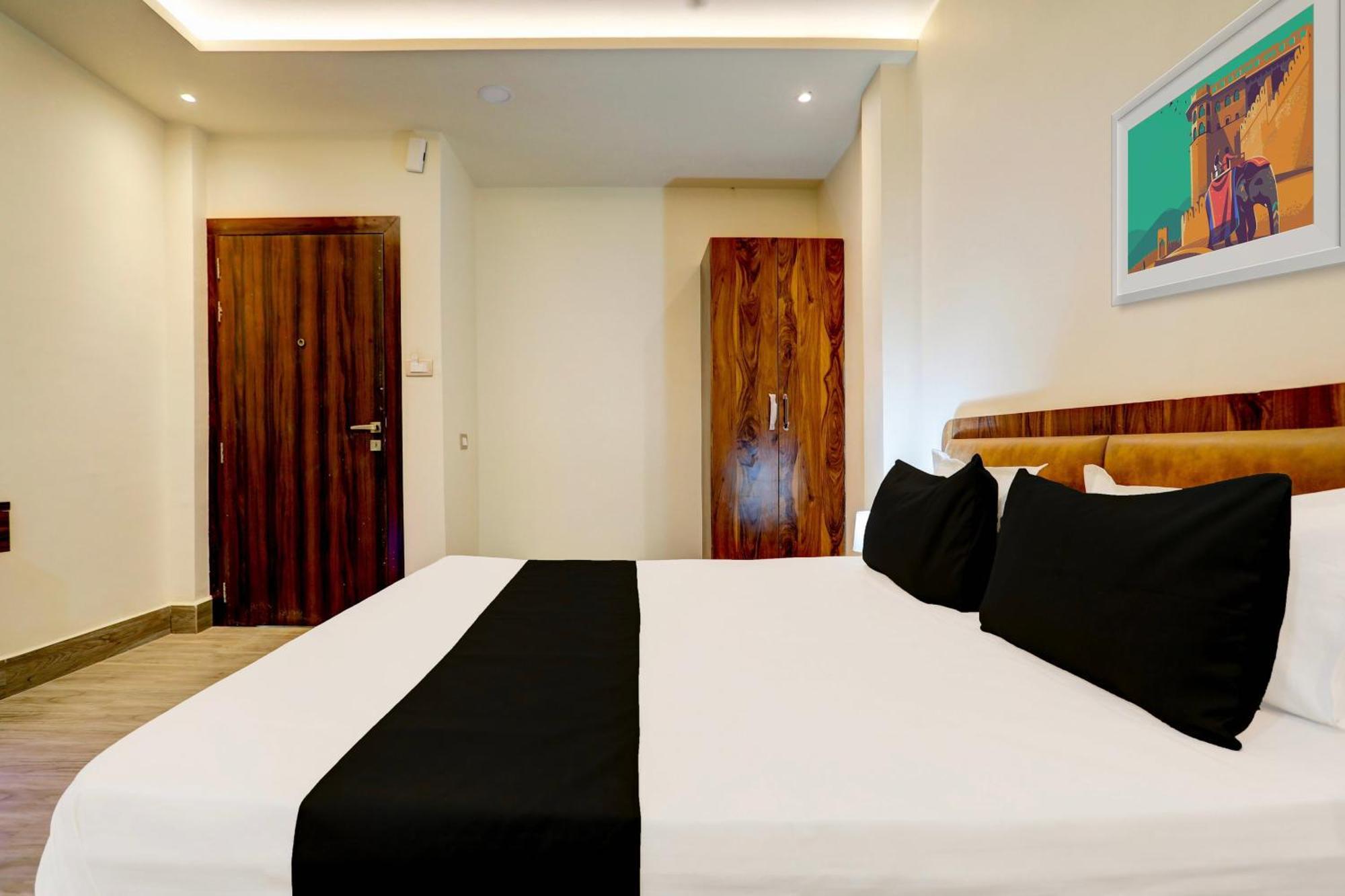 Hotel O Krishna Greens Kanpur Buitenkant foto