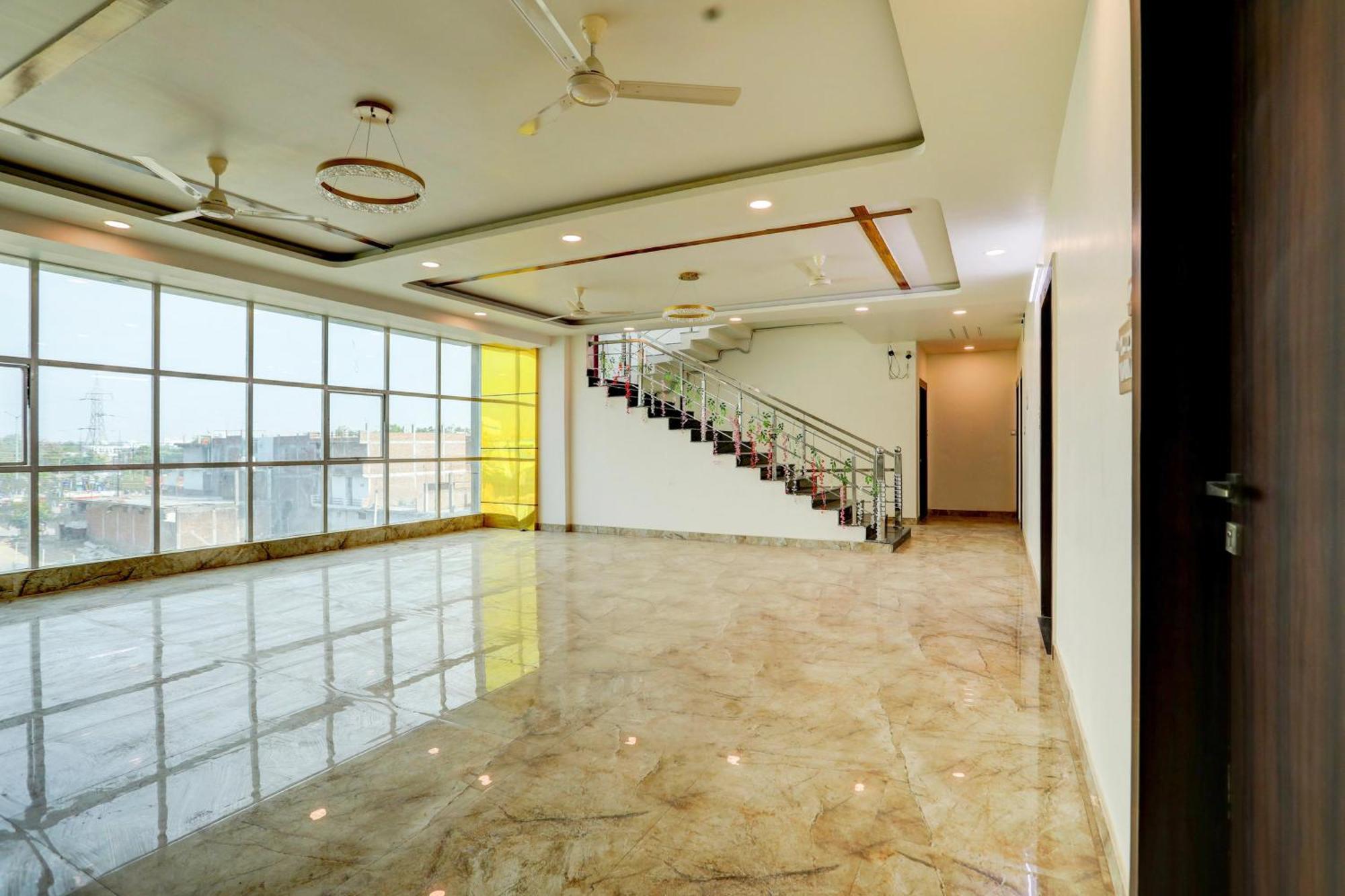 Hotel O Krishna Greens Kanpur Buitenkant foto