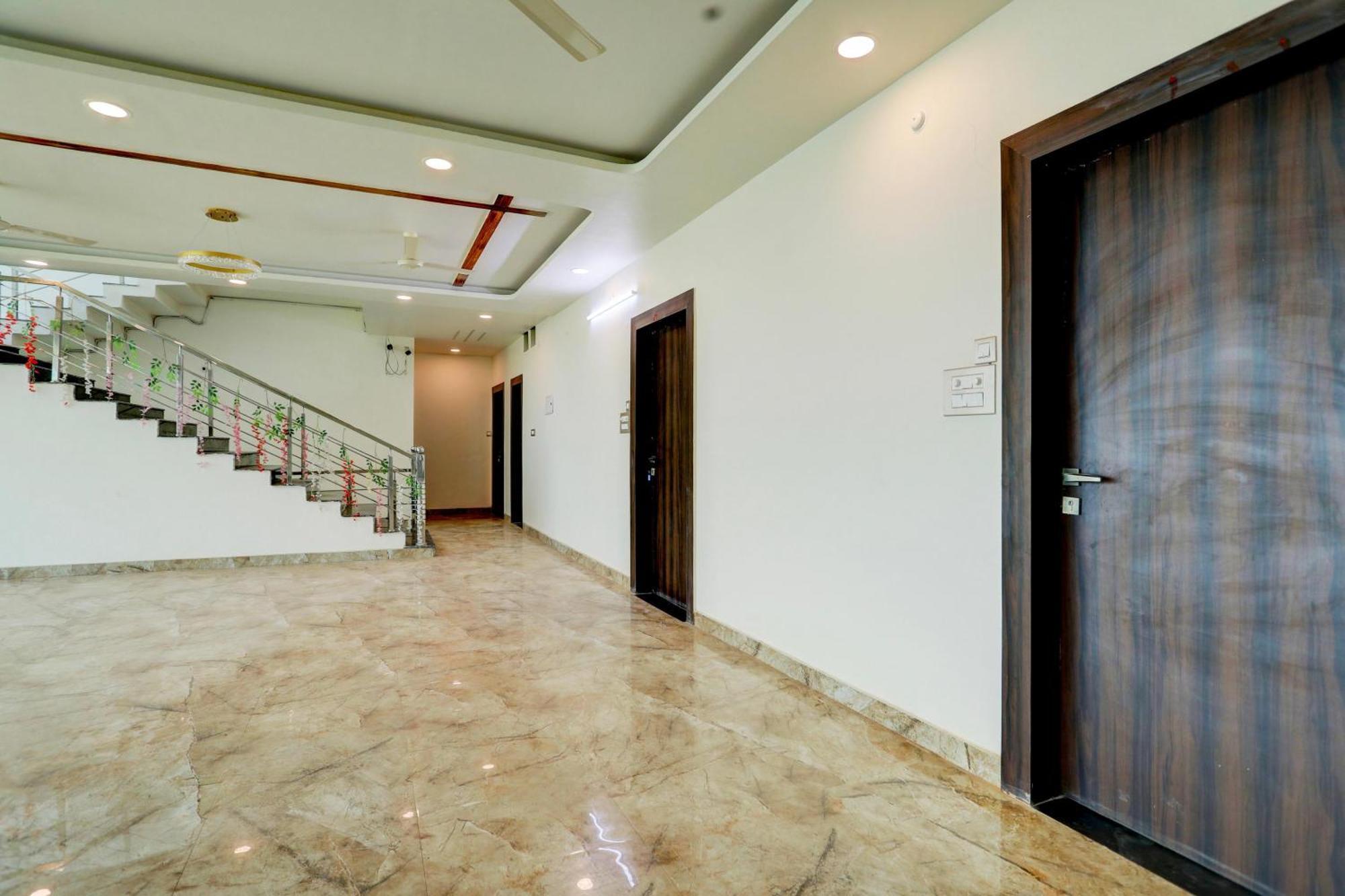 Hotel O Krishna Greens Kanpur Buitenkant foto
