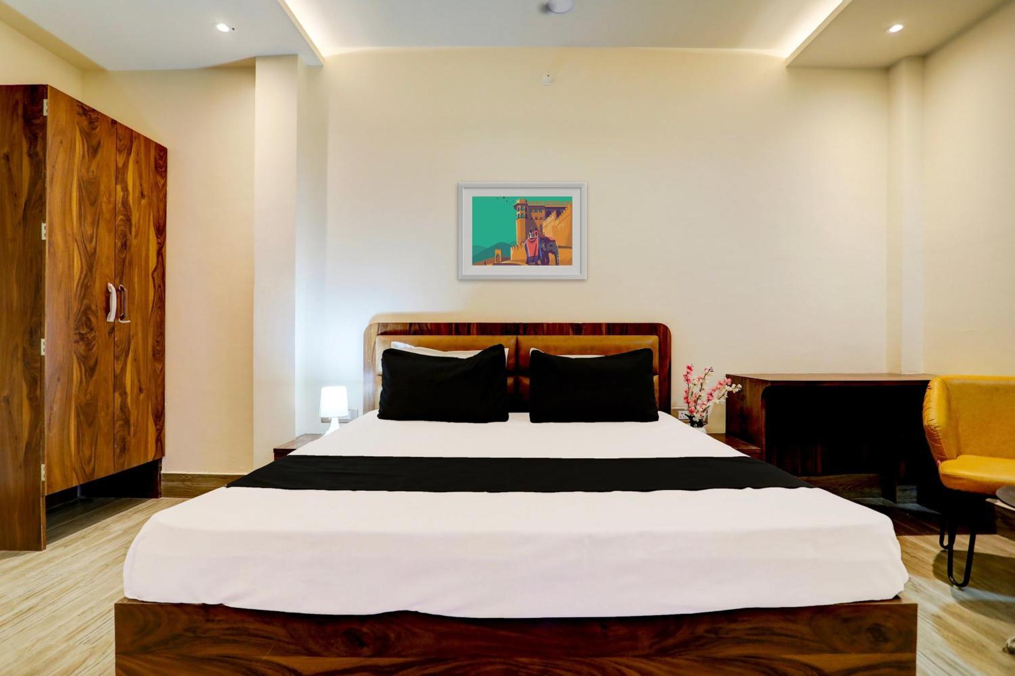 Hotel O Krishna Greens Kanpur Buitenkant foto